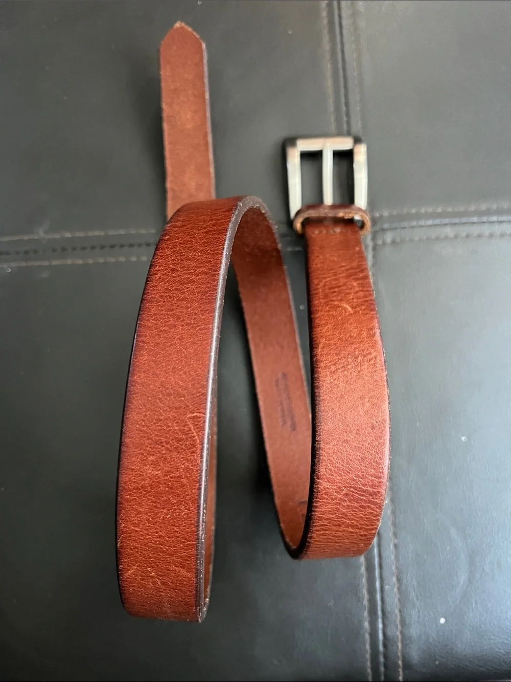 Izod Brown Leather Belt with Brushed Silver Buckle Size Small